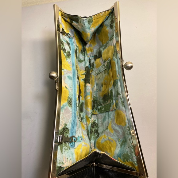 HOBO International Clutch 🔥Final Price🔥 - Picture 6 of 9